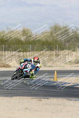 media/Jan-15-2026-Racers Edge (Thu) [[dfebeb70ab]]/2-A Group/Session 5 Turn 2/